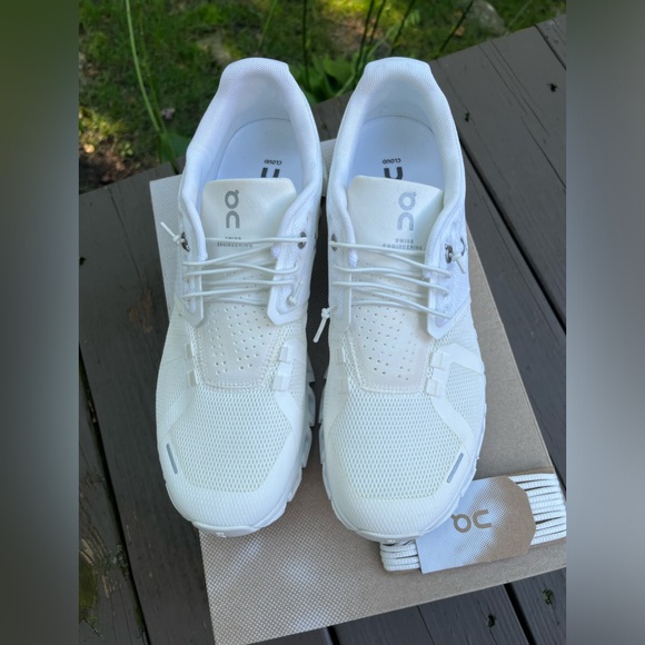 🤍ON RUNNING CLOUD 5 WHITE SHOES 9.5 - Picture 7 of 12
